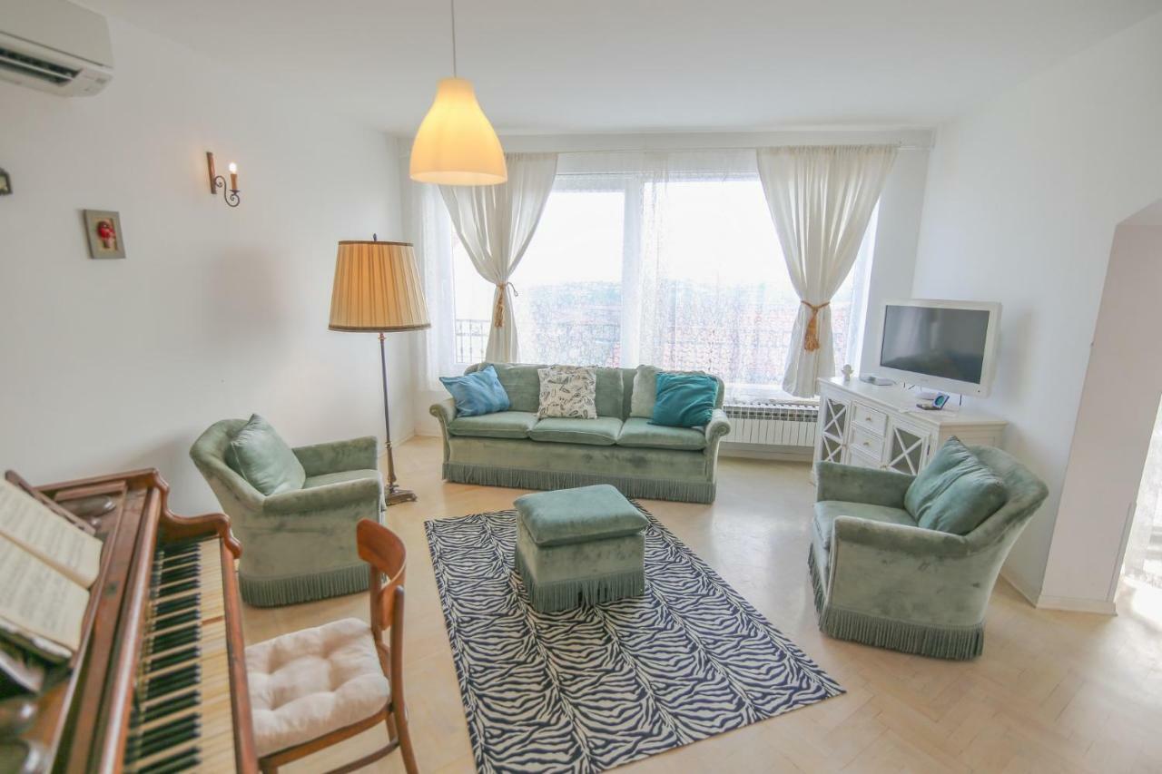 Eco Eclectic Villa With Pool Σολίν Εξωτερικό φωτογραφία