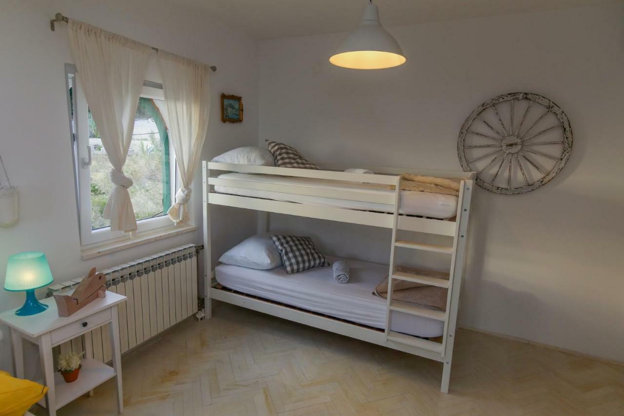 Eco Eclectic Villa With Pool Σολίν Εξωτερικό φωτογραφία