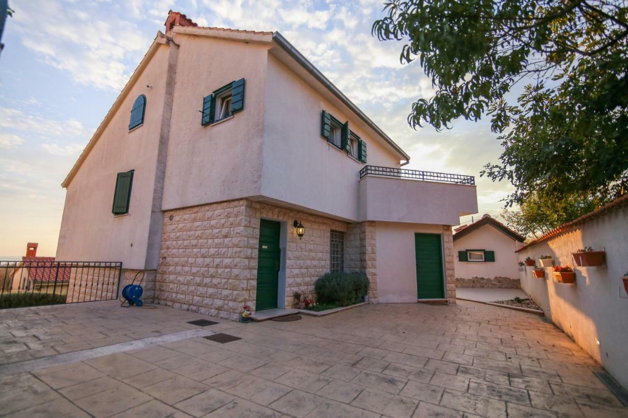 Eco Eclectic Villa With Pool Σολίν Εξωτερικό φωτογραφία